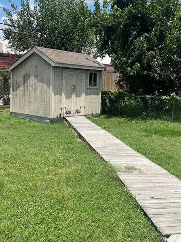 1715 Fawnhope Drive, Houston, TX 77008