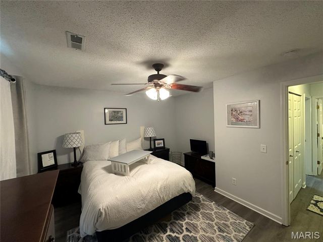 1620 Summergate Parkway B, St Charles, MO 63303