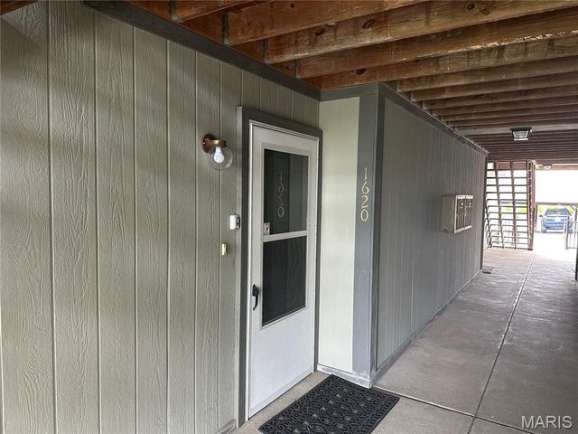 1620 Summergate Parkway B, St Charles, MO 63303