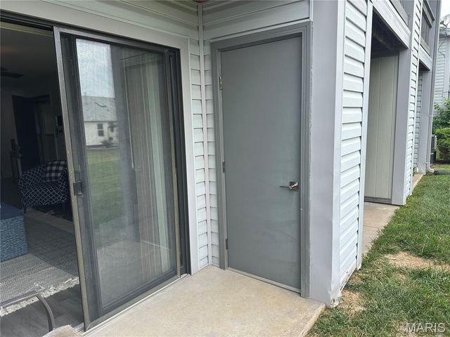 1620 Summergate Parkway B, St Charles, MO 63303
