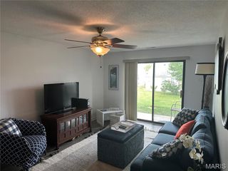 1620 Summergate Parkway B, St Charles, MO 63303