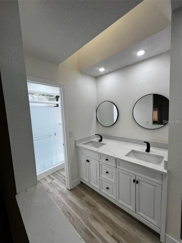 339 PEMBROKE LANE S 228, Venice, FL 34293