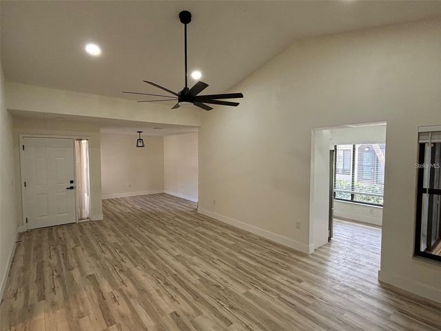 339 PEMBROKE LANE S 228, Venice, FL 34293