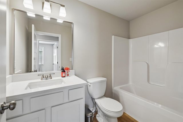 1465 NW Bull Run Court, Waukee, IA 50063
