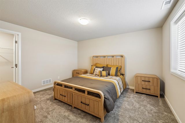1465 NW Bull Run Court, Waukee, IA 50063