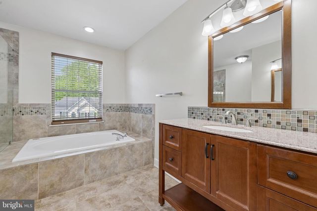 6927 MYSTIC WOODS WAY, Columbia, MD 21044