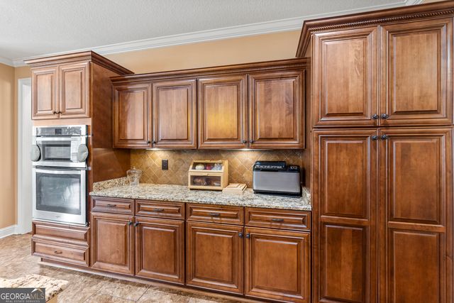 154 Abercorn Street, Warner Robins, GA 31088
