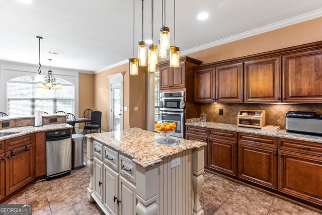 154 Abercorn Street, Warner Robins, GA 31088