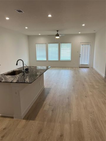 4906 Arvida Lane, Fresno, TX 77583