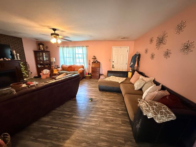 45 MERCER CIR, Grottoes, VA 24441