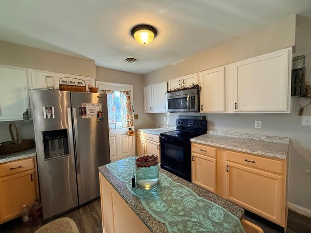 45 MERCER CIR, Grottoes, VA 24441