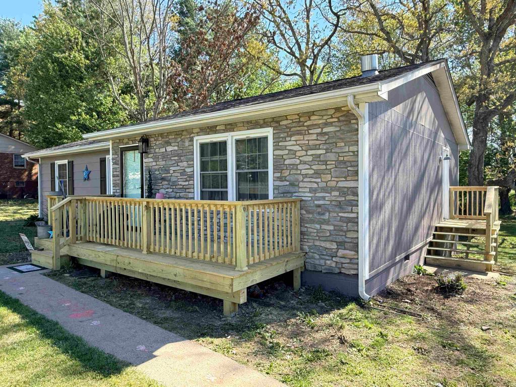 45 MERCER CIR, Grottoes, VA 24441