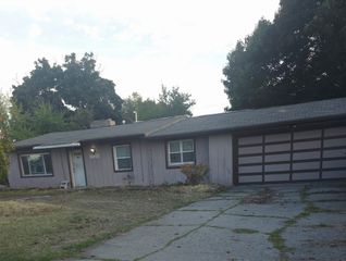 11802 E 16th Ave, Spokane Valley, WA 99206