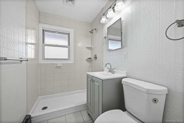 28 Candle Lane, Levittown, NY 11756