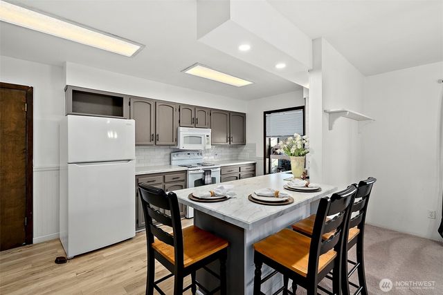 1655 Wheaton Street, Raymond, WA 98577