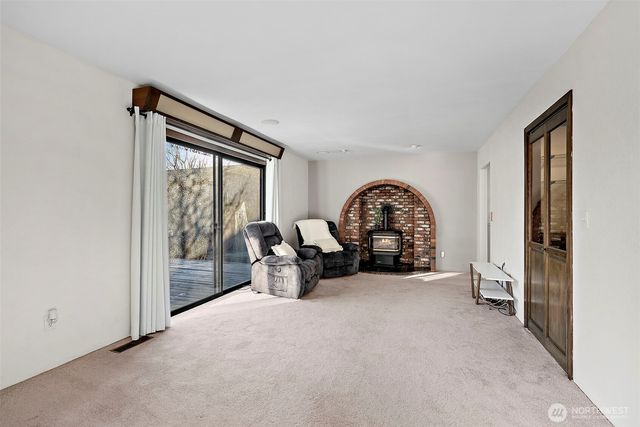 1655 Wheaton Street, Raymond, WA 98577