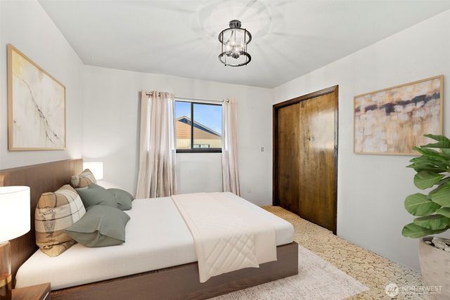 1655 Wheaton Street, Raymond, WA 98577