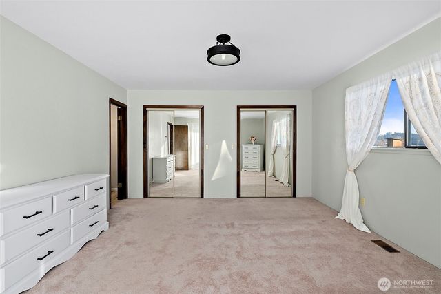 1655 Wheaton Street, Raymond, WA 98577