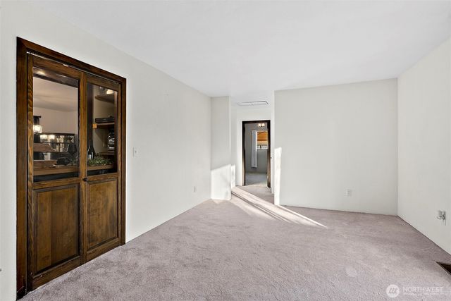 1655 Wheaton Street, Raymond, WA 98577