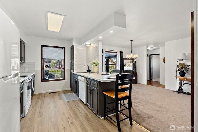 1655 Wheaton Street, Raymond, WA 98577