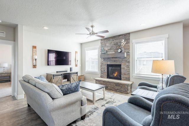 11065 White River St, Caldwell, ID 83605