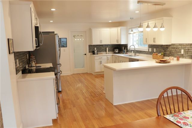 100 Gifford Parkway, Syracuse, NY 13214