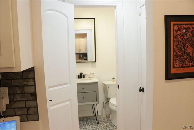 100 Gifford Parkway, Syracuse, NY 13214