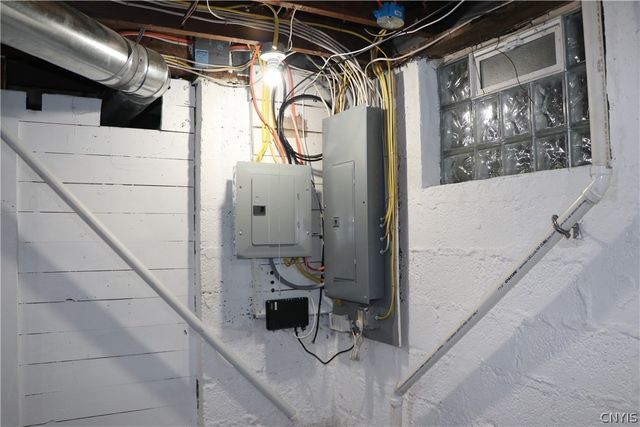 100 Gifford Parkway, Syracuse, NY 13214