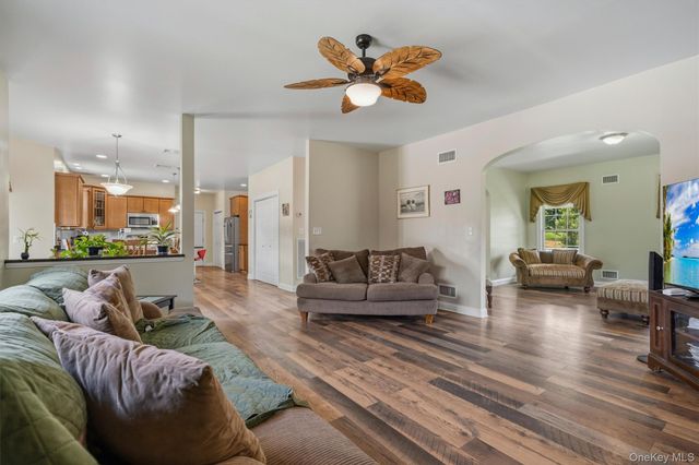7 Seaman Court, Highland Mills, NY 10930