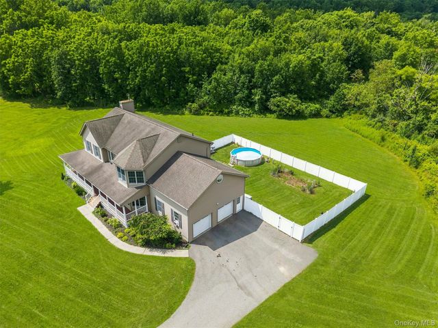 7 Seaman Court, Highland Mills, NY 10930