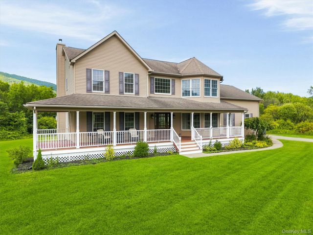 7 Seaman Court, Highland Mills, NY 10930
