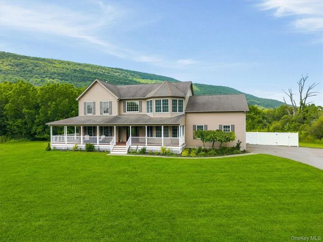 7 Seaman Court, Highland Mills, NY 10930