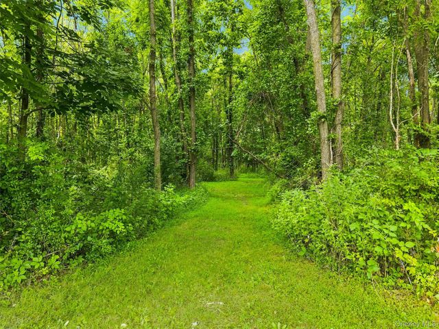 7 Seaman Court, Highland Mills, NY 10930