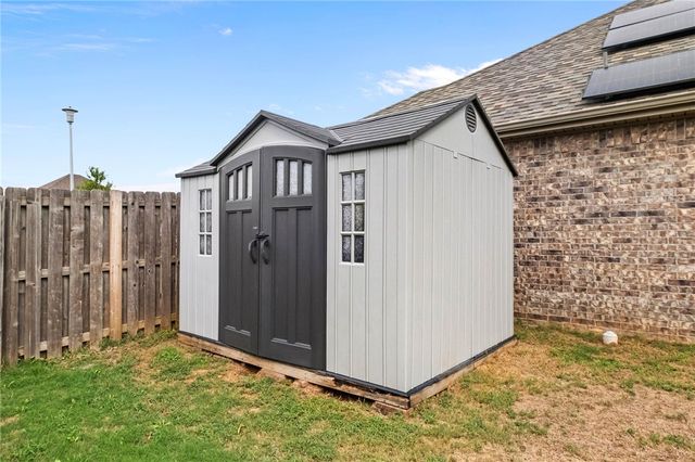120 Sullivans Wy, Centerton, AR 72719