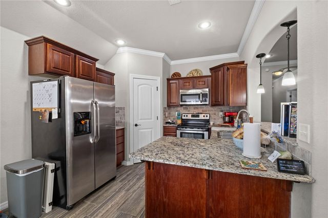 120 Sullivans Wy, Centerton, AR 72719