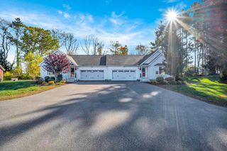5 Sunset Ln # B, Brentwood, NH 03833
