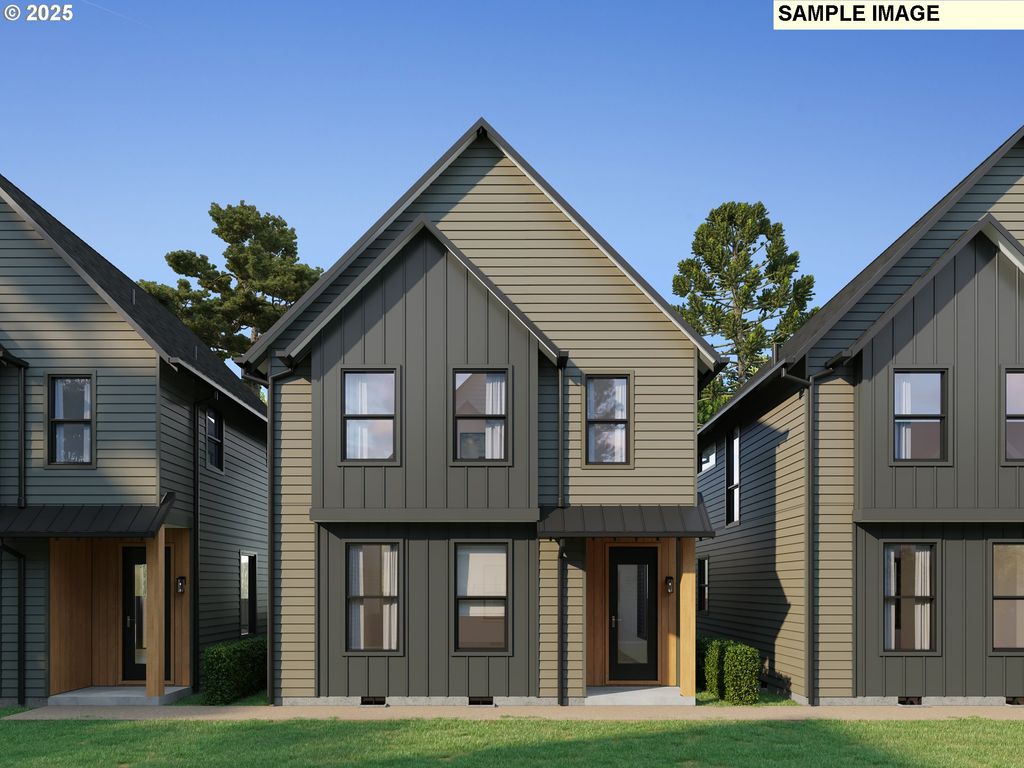 6025 Se TENINO St C, Portland, OR 97206