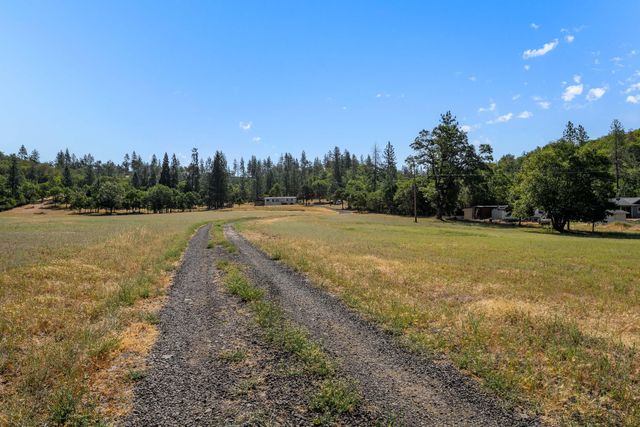16900 Antioch Road, White City, OR 97503
