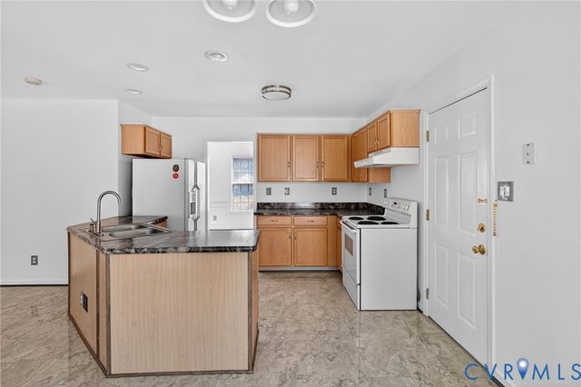 6125 Waterman Pl, Chesterfield, VA 23832