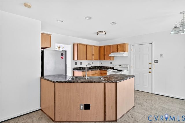 6125 Waterman Pl, Chesterfield, VA 23832