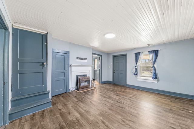 210 Water St, Petersburg, TN 37144