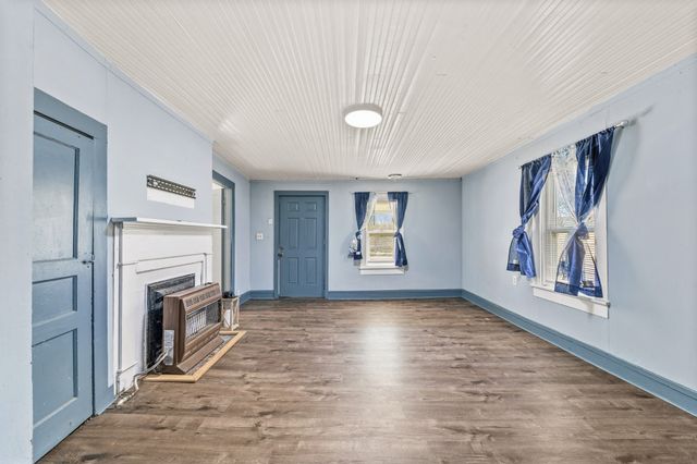 210 Water St, Petersburg, TN 37144