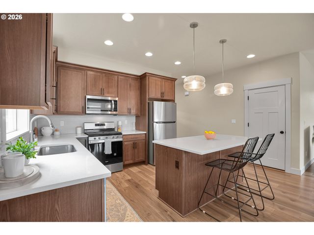 14625 OREGON IRIS Way, Oregon City, OR 97045