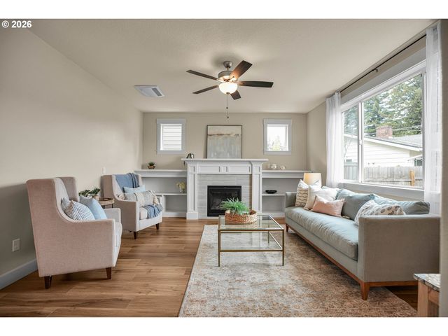 14625 OREGON IRIS Way, Oregon City, OR 97045