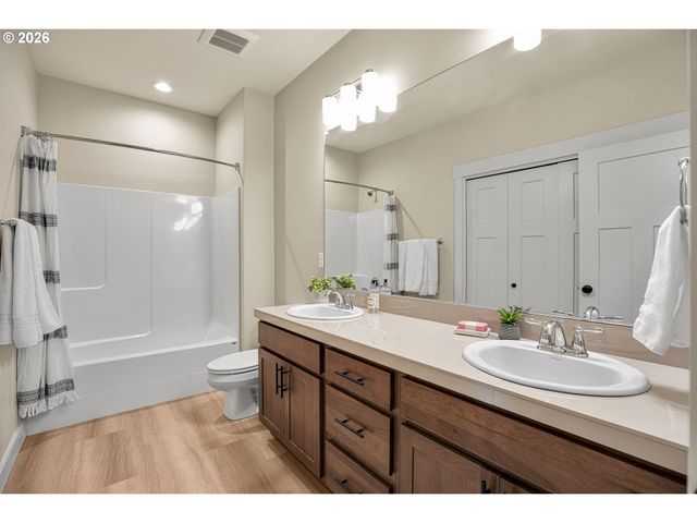 14625 OREGON IRIS Way, Oregon City, OR 97045