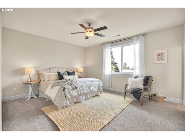 14625 OREGON IRIS Way, Oregon City, OR 97045