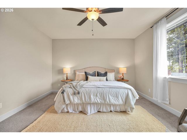 14625 OREGON IRIS Way, Oregon City, OR 97045