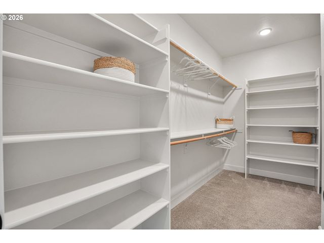 14625 OREGON IRIS Way, Oregon City, OR 97045