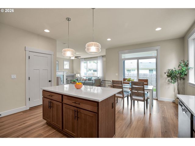 14625 OREGON IRIS Way, Oregon City, OR 97045