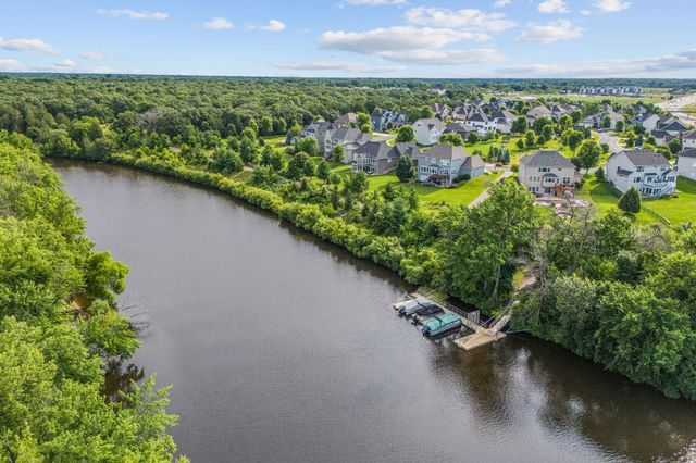 405 Riverside Circle, Anoka, MN 55303